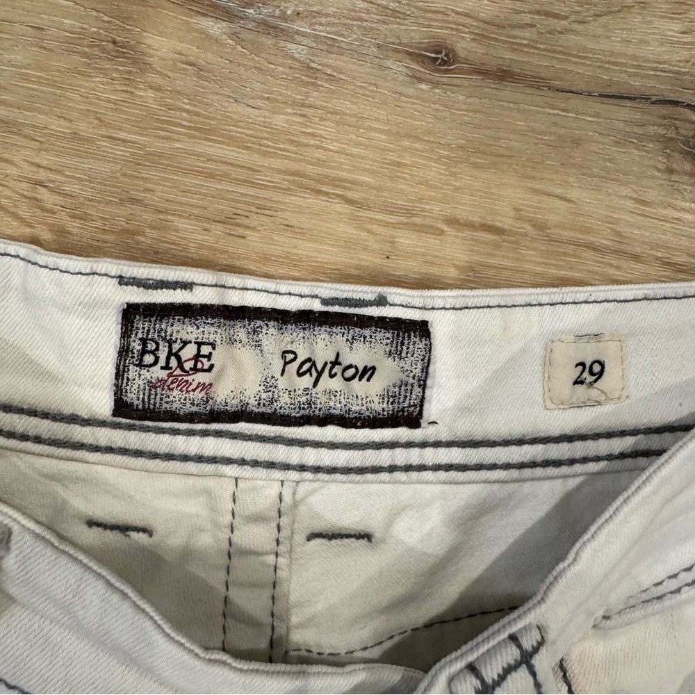 BKE Denim Payton White Jean Shorts Size 2 - Picture 2 of 8